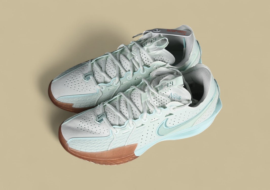 Nike Air Zoom G.T. Cut 3 EP Barely Green & Sail mit Safety Orange und Jade Ice Akzenten