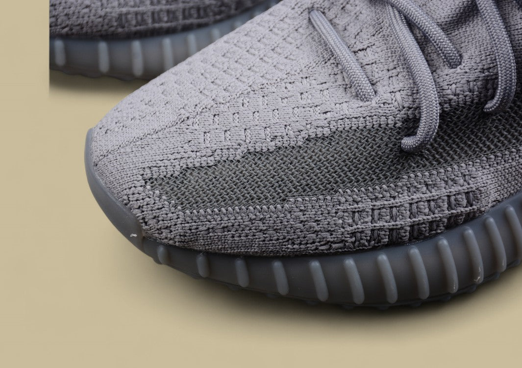 Ad Yeezy 350 Boost V2 Space Ash Space Gray Replica