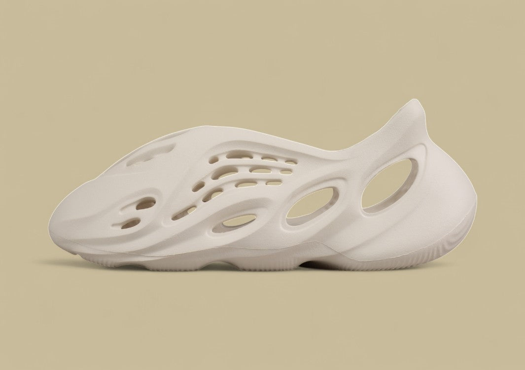 Adidas Originals Yeezy Foam Runner Sand Hole Slip-Ons