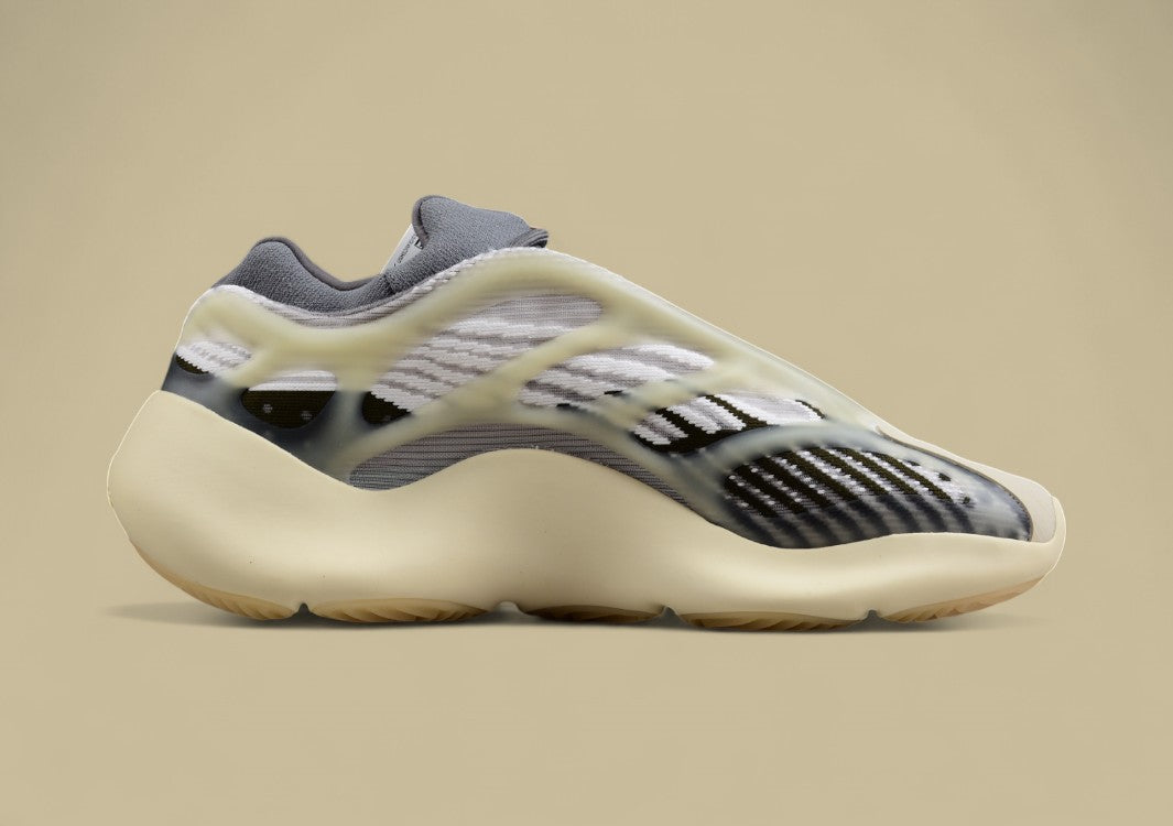 Adidas Yeezy 700 V3 Kanye West Black White Gray Gradient Running Shoes