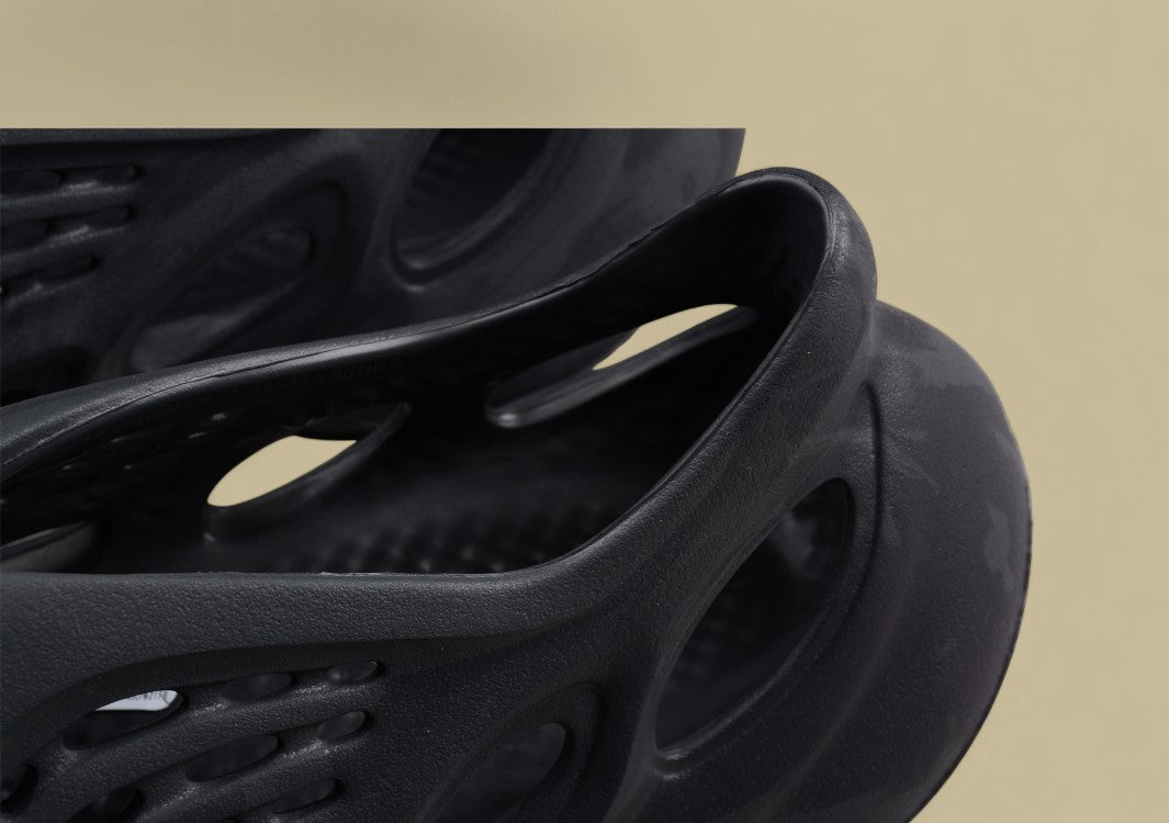 Adidas Yeezy Foam Runner MX Sand Grey Camouflage-inspirierter Slip-On-Sneaker