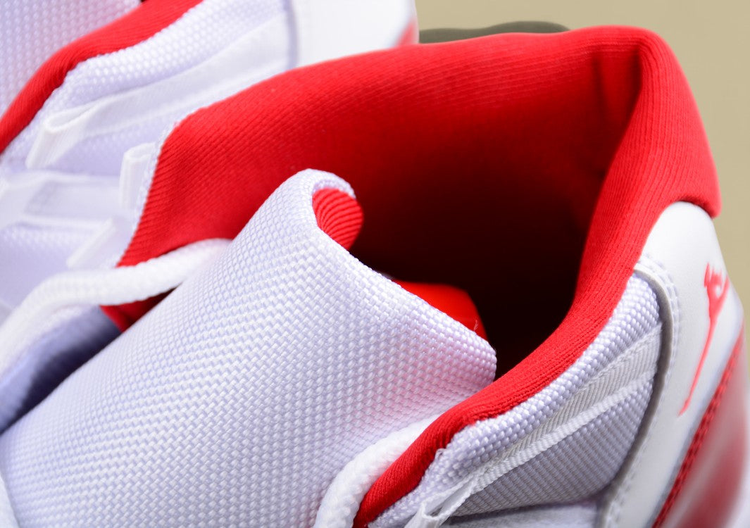 Air Jordan 11 "Cherry"