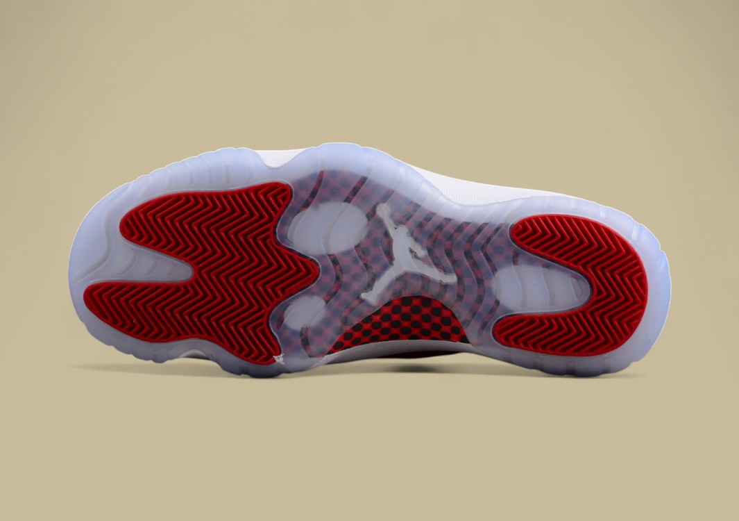 Air Jordan 11 "Cherry"