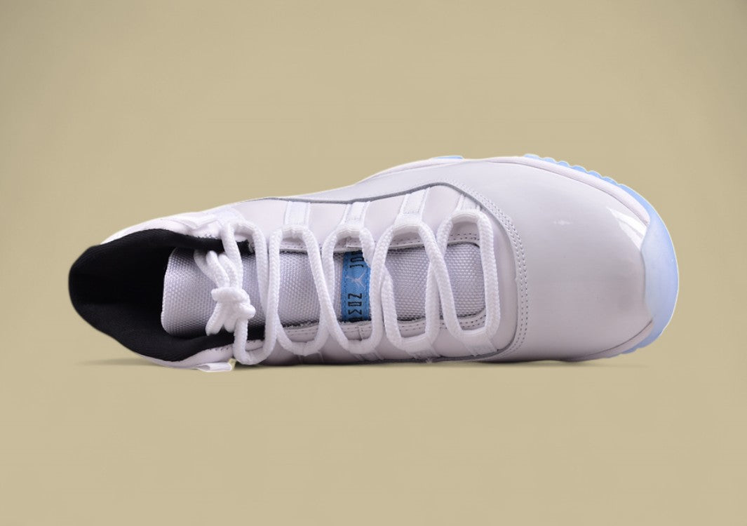 Air Jordan 11 "Legend Blue"