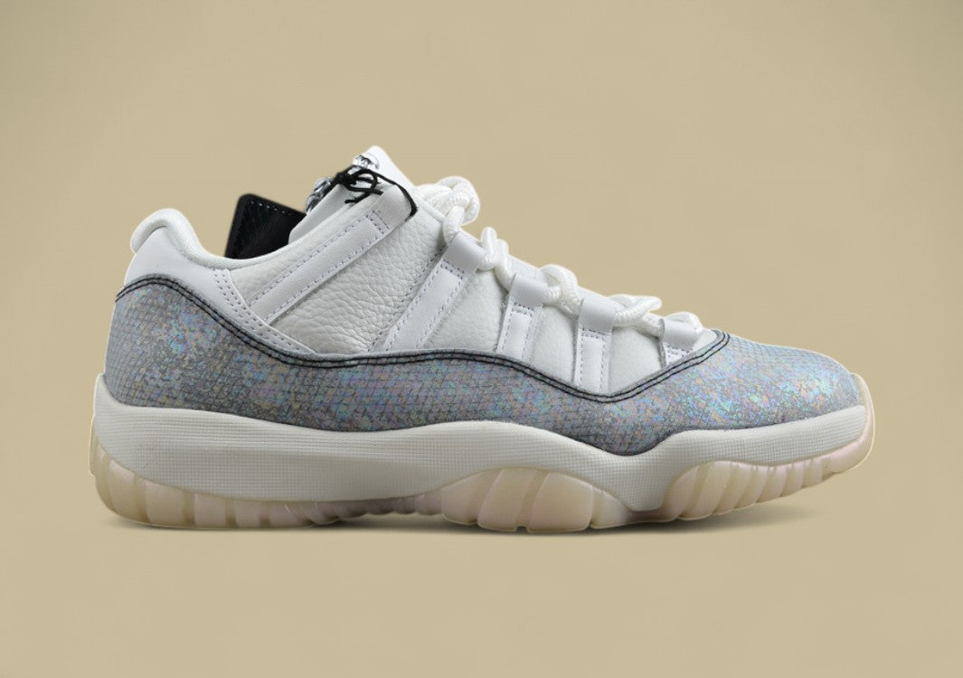 Air Jordan 11 Low "CNY"