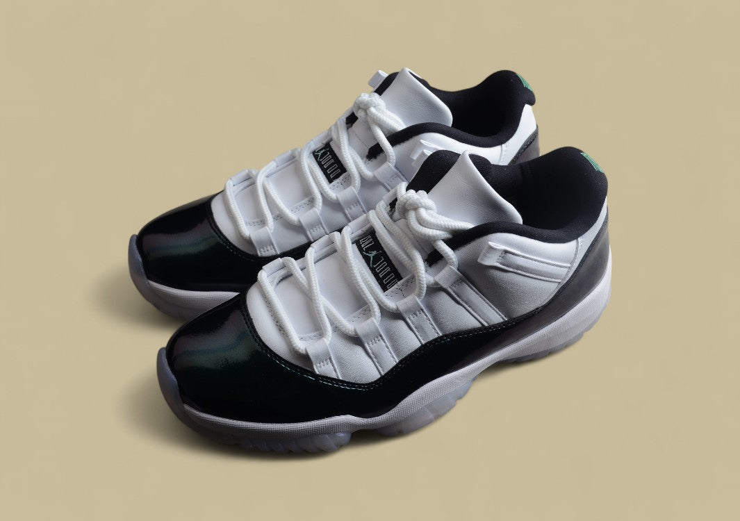 Air Jordan 11 Low " Easter "
