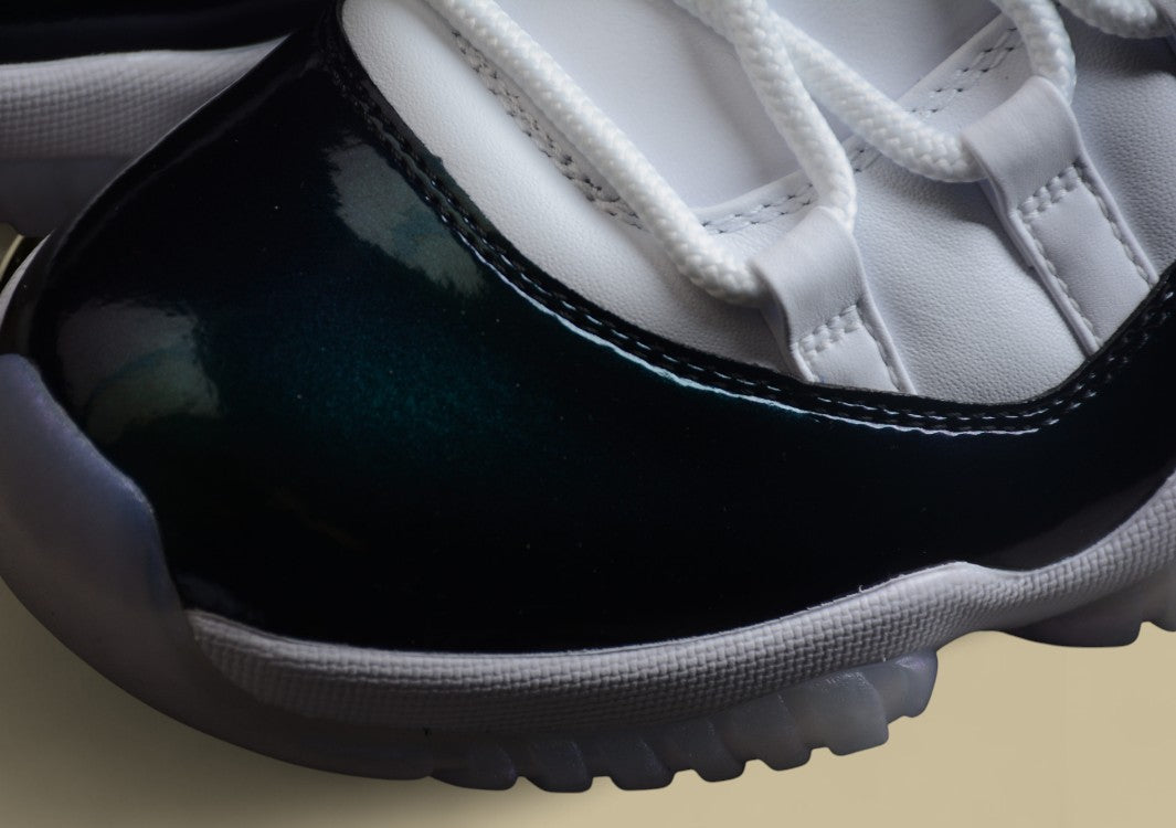 Air Jordan 11 Low " Easter "