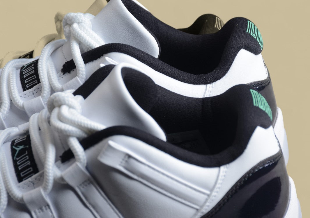 Air Jordan 11 Low " Easter "