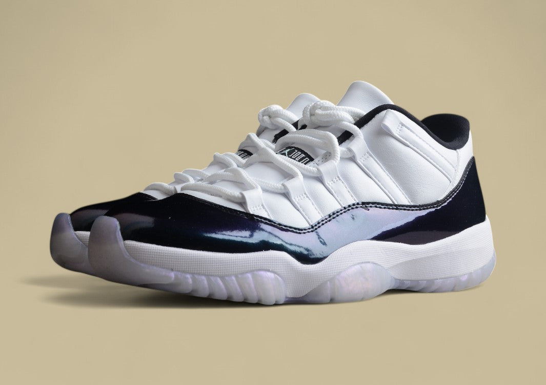 Air Jordan 11 Low " Easter "