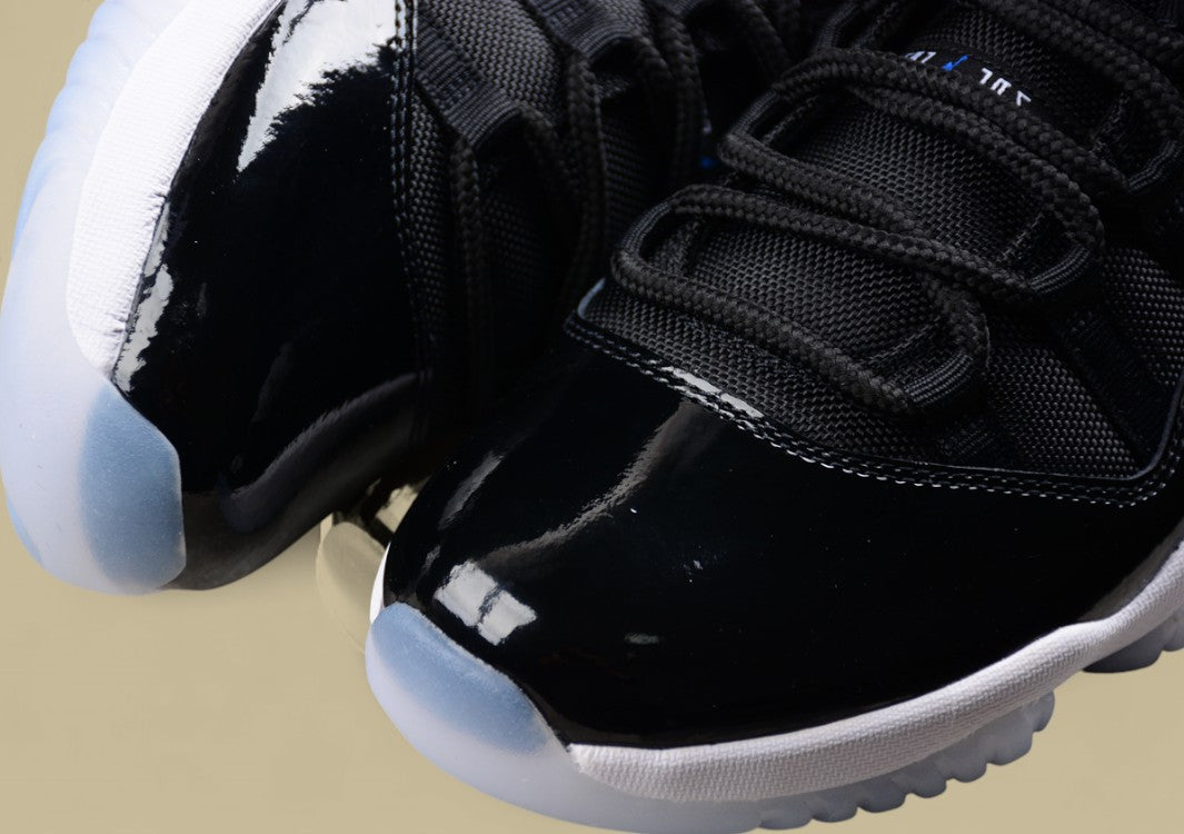 Air Jordan 11 Low "Space Jam"