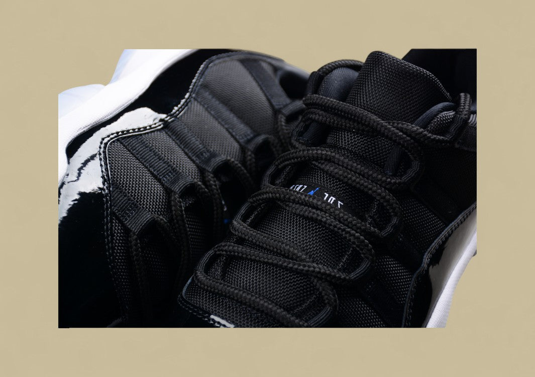 Air Jordan 11 Low "Space Jam"
