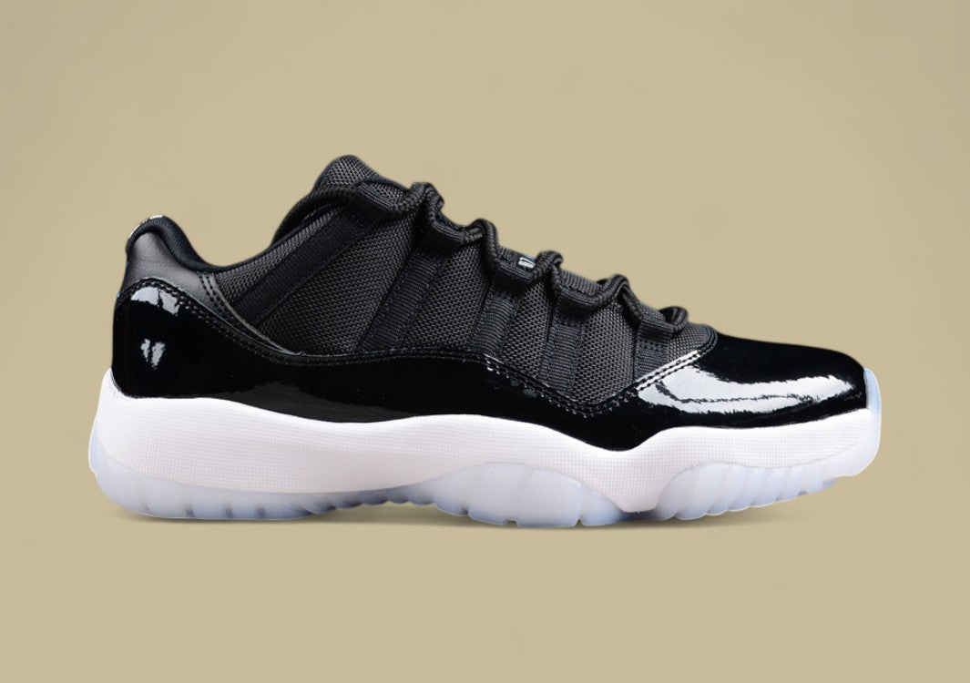 Air Jordan 11 Low "Space Jam"