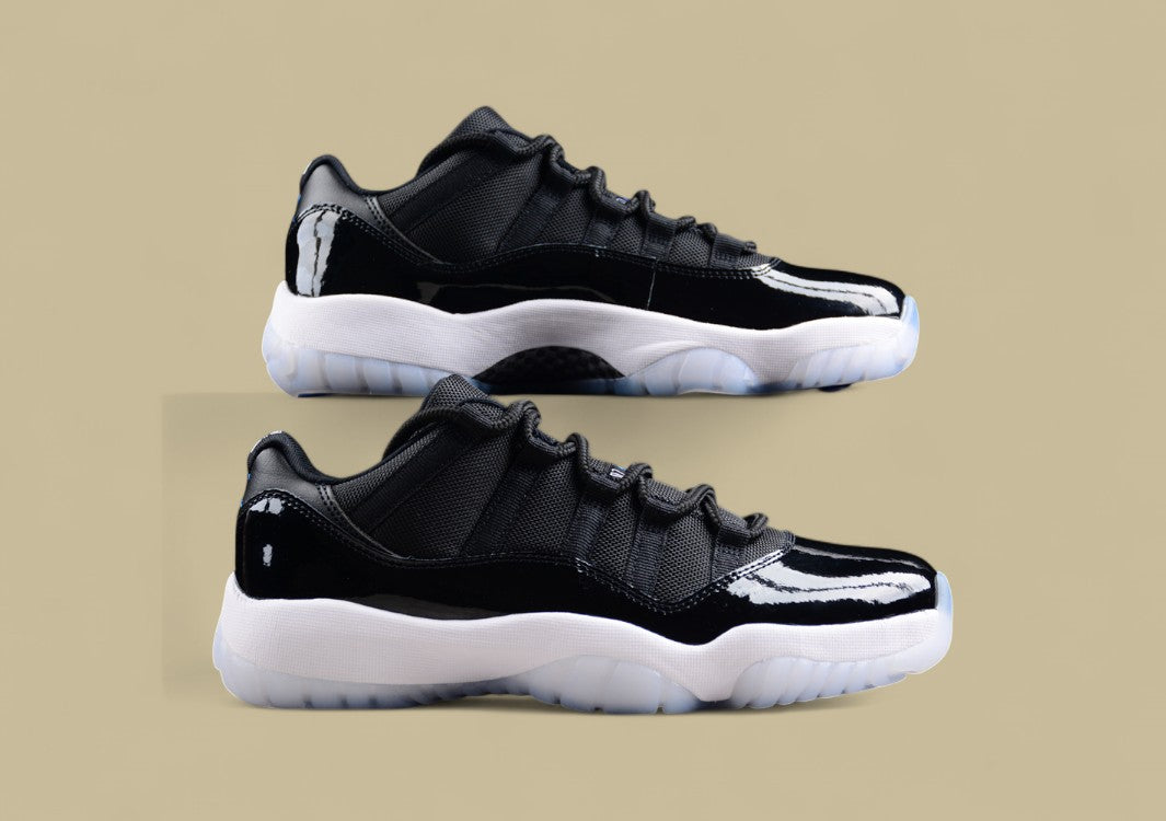 Air Jordan 11 Low "Space Jam"