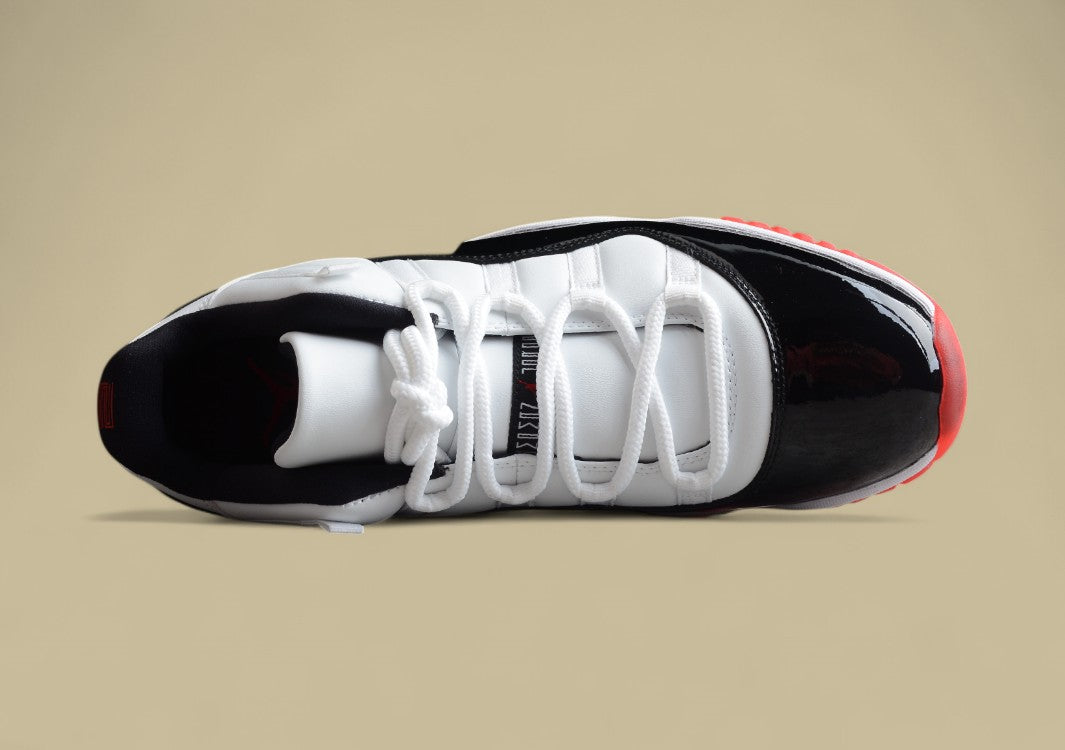 Air Jordan 11 Retro Low "Concord Bred"