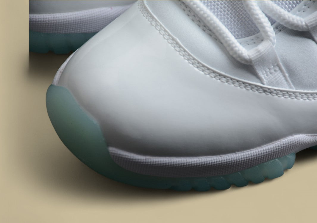 Air Jordan 11 Retro Low “Legend Blue” – Eisige Eleganz in ikonischem Look