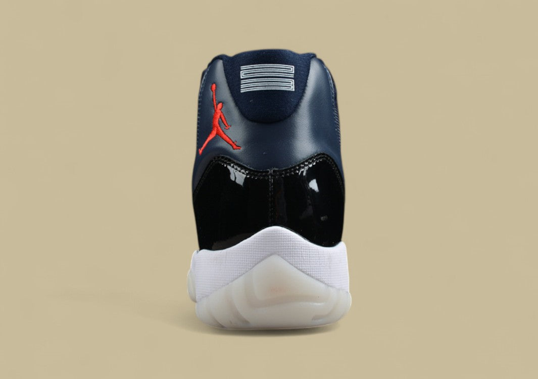 Air Jordan 11 Retro Midnight Navy White
