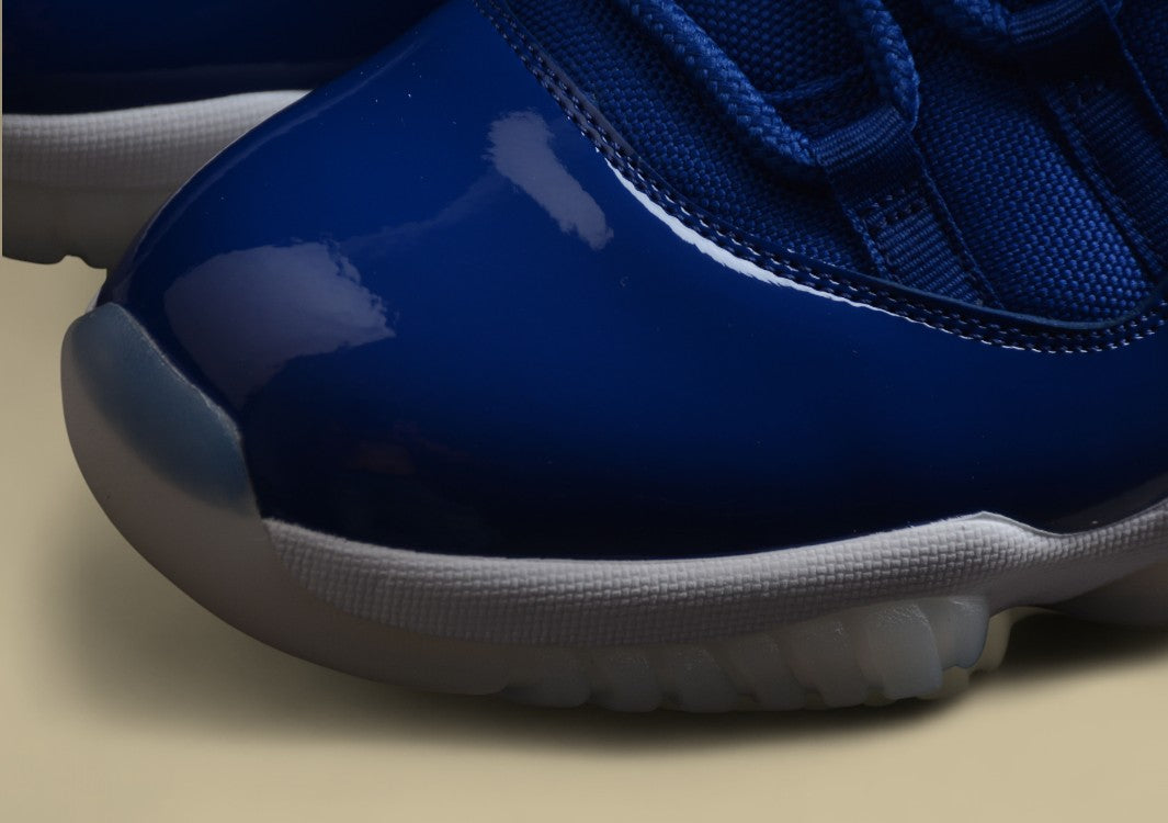 Air Jordan 11 Retro"Midnight Navy White"