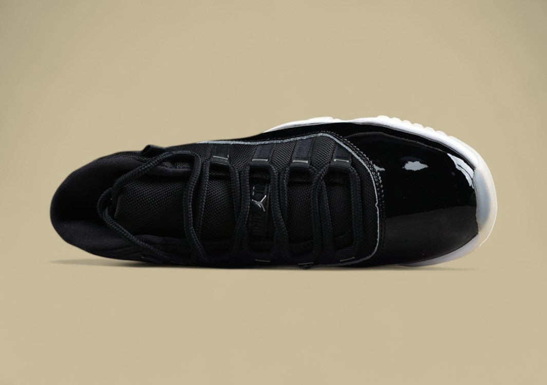 Air Jordan 11“25th Anniversary”