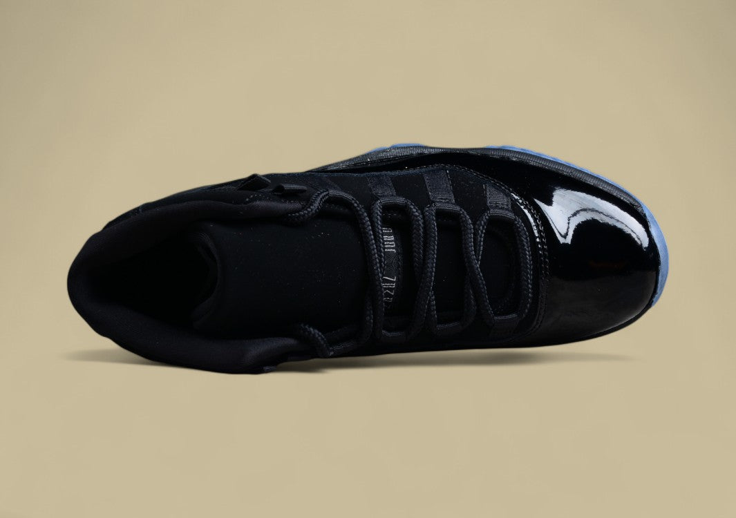 Air Jordan 11“Cap and Gown”
