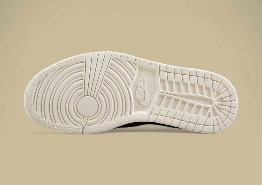 Air Jordan 1 Low "Flaming Swoosh"