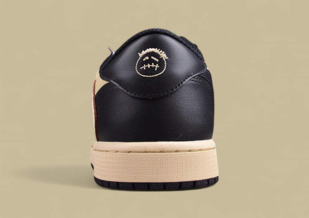 Air Jordan 1 Low OG "Reverse Mocha Black Toe"