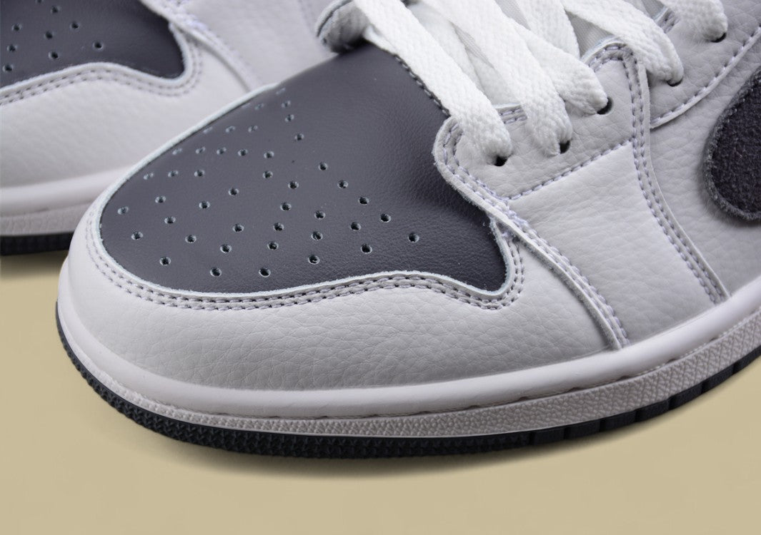 Air Jordan 1 Low OG “Shadow”