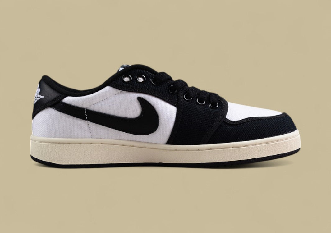 Air Jordan 1 Low Shadow "Panda"