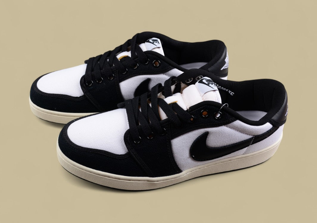 Air Jordan 1 Low Shadow "Panda"