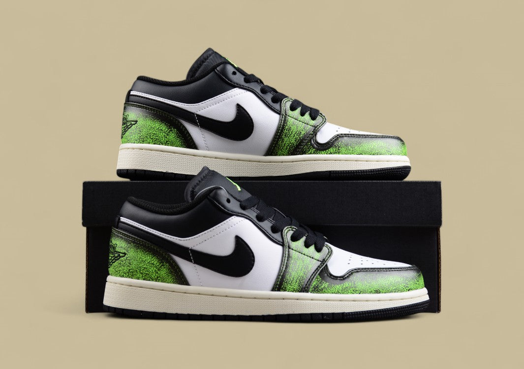 Air Jordan 1 Low "Wear Away" Forest Green