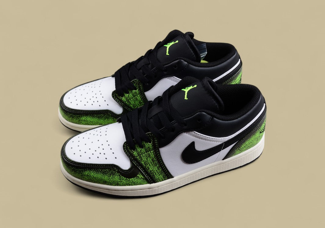 Air Jordan 1 Low "Wear Away" Forest Green