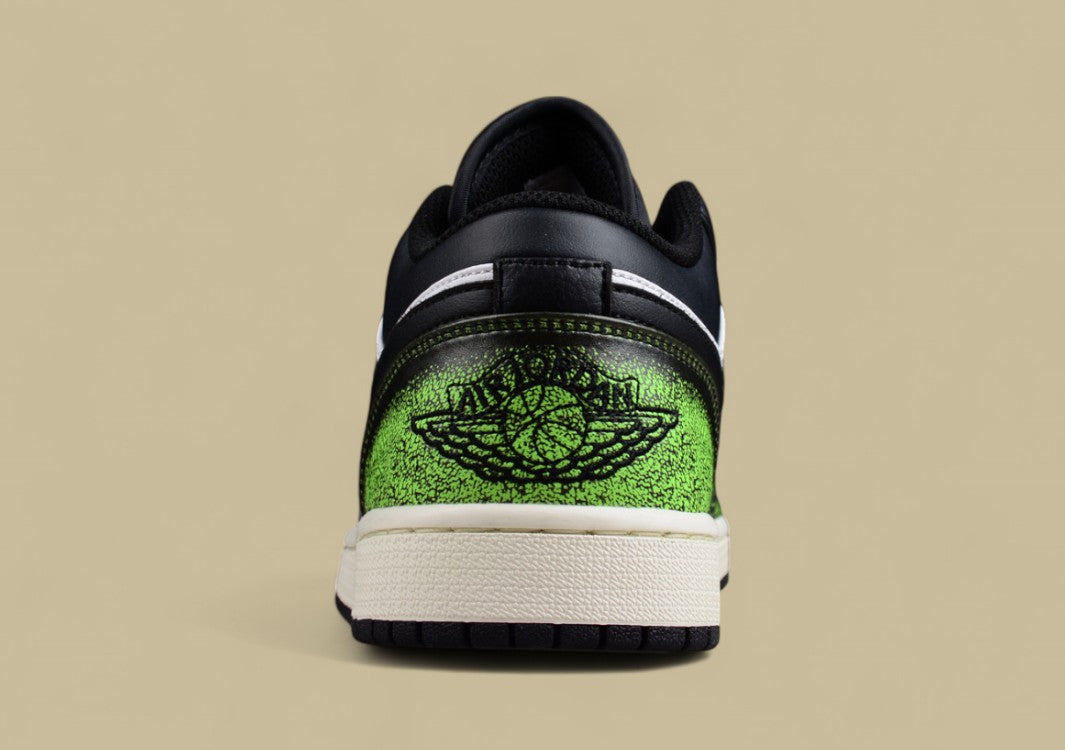 Air Jordan 1 Low "Wear Away" Forest Green