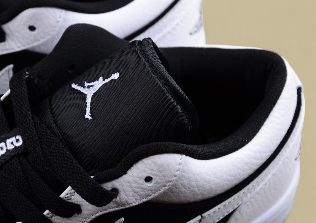 Air Jordan 1 Low "White/Black Panda"