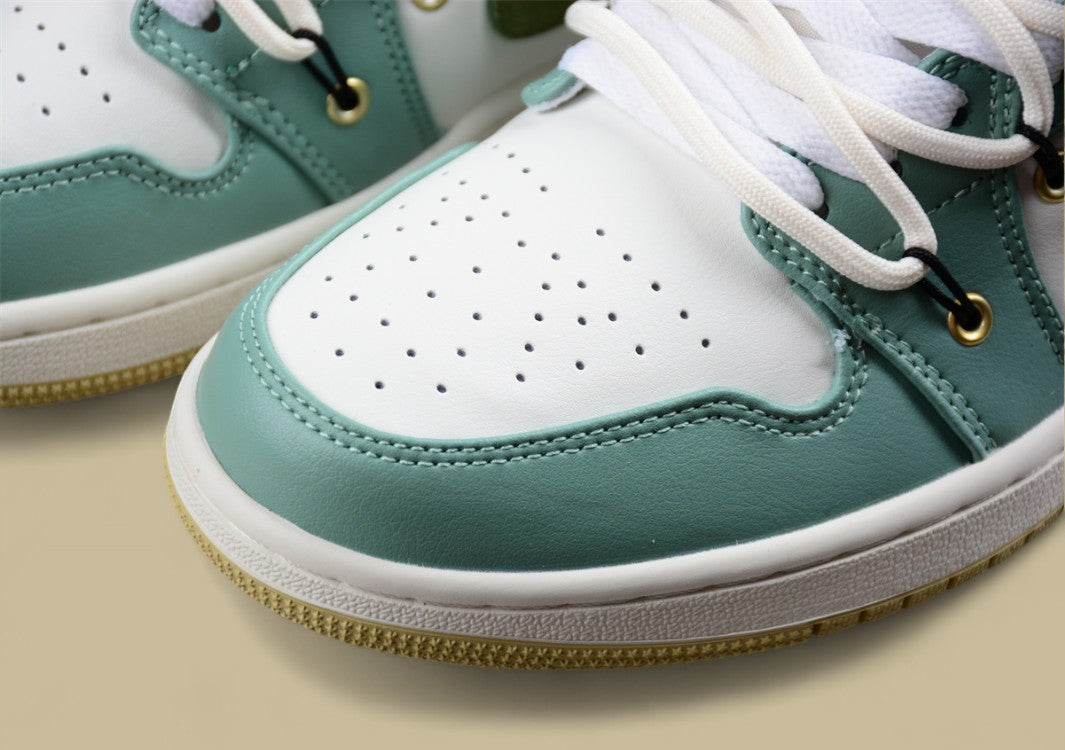 Air Jordan 1 Low “Green Graffiti”