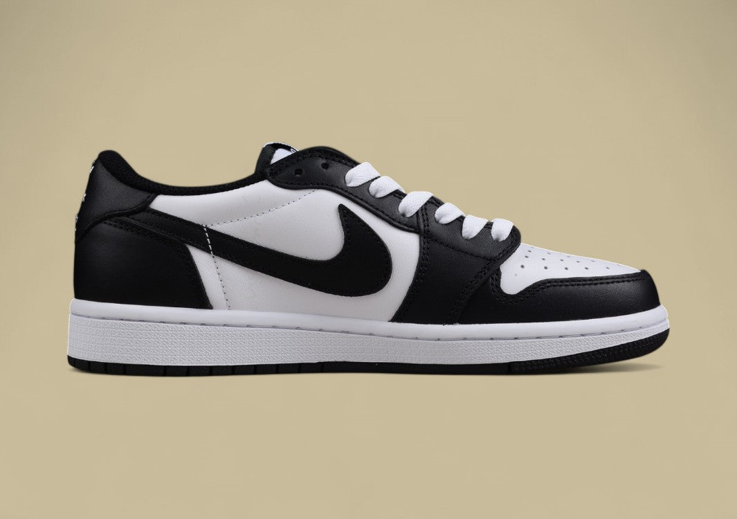 Air Jordan 1 Low “Panda” (Black/White)