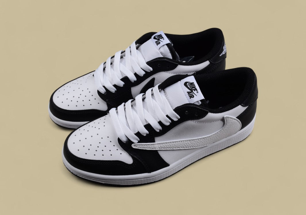 Air Jordan 1 Low “Panda” (Black/White)