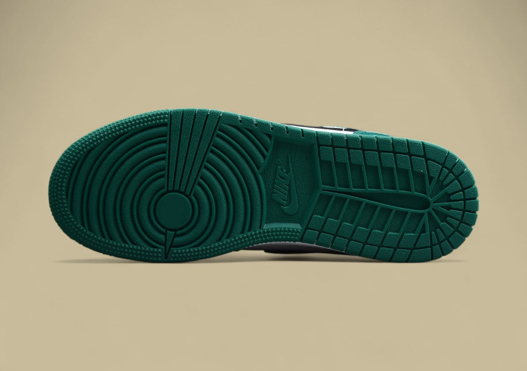 Air Jordan 1 Low “Pine Green”