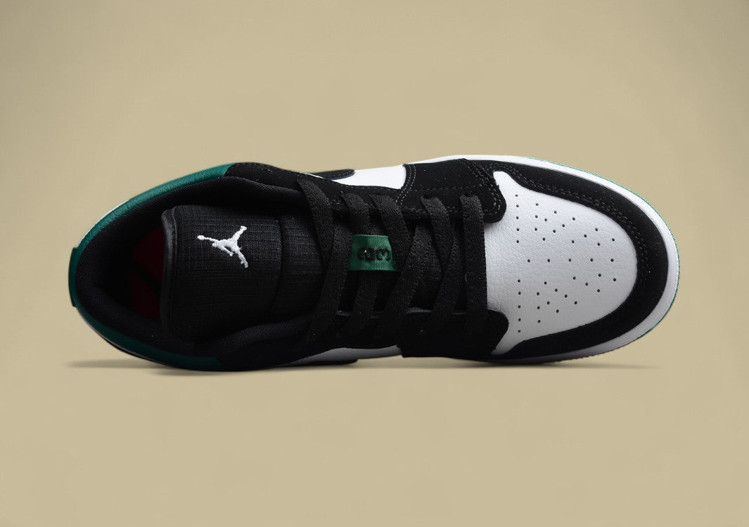 Air Jordan 1 Low “Pine Green”