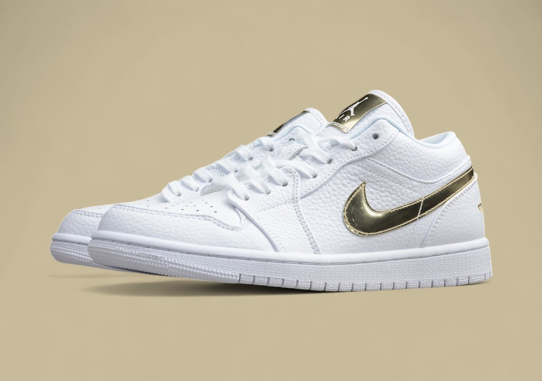 Air Jordan 1 Low “Platinum Gold”