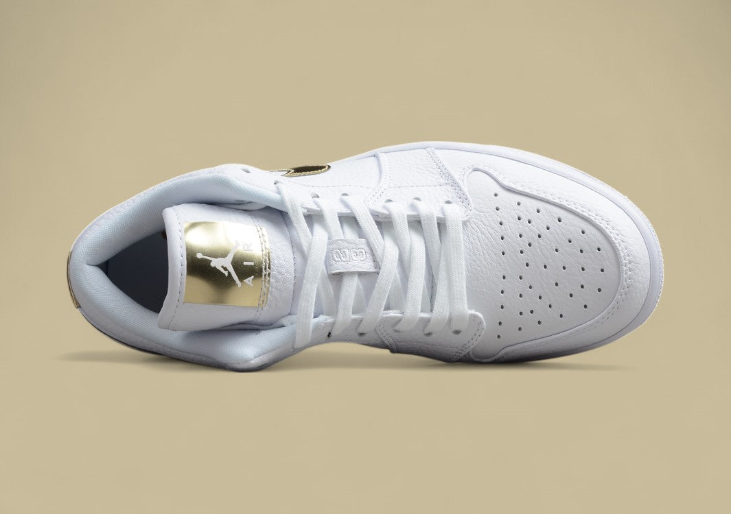 Air Jordan 1 Low “Platinum Gold”