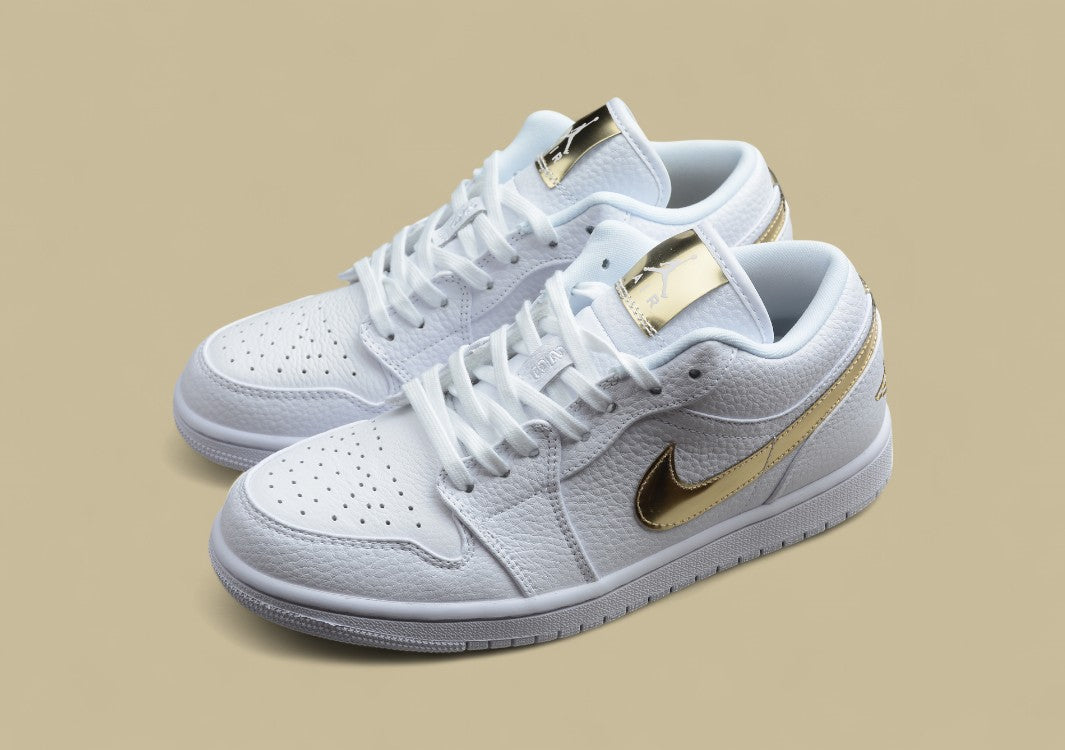 Air Jordan 1 Low “Platinum Gold”