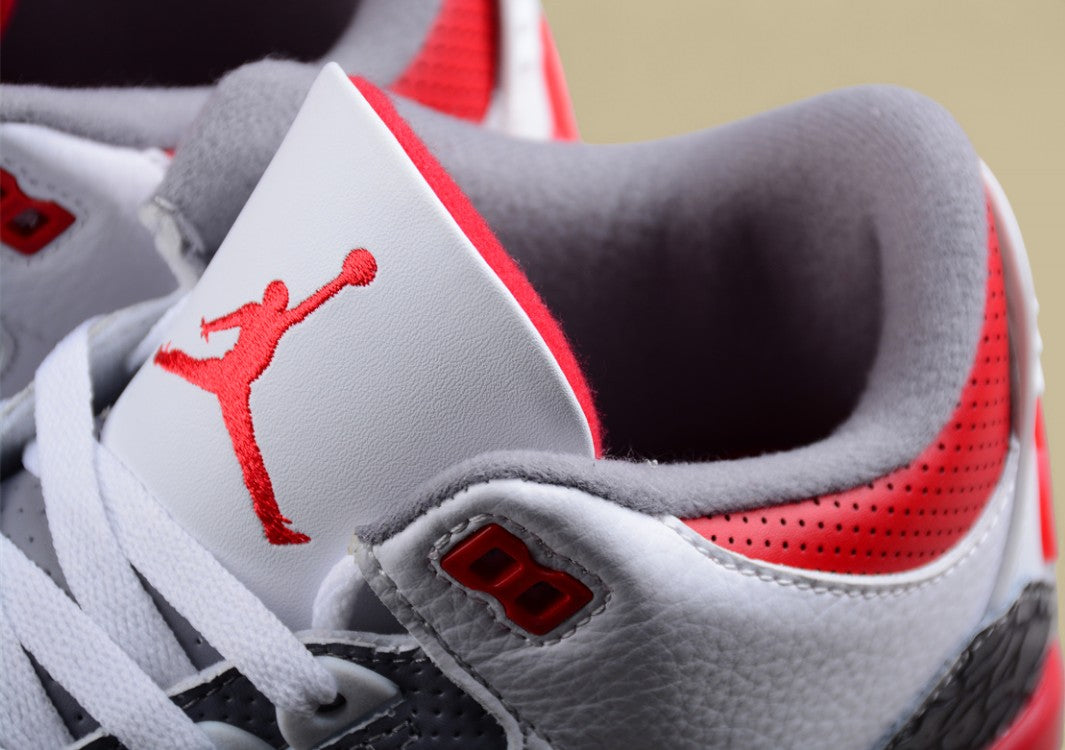 Air Jordan 3 Retro "Fire Red" – Legendäres Design mit explosivem Farbakzent