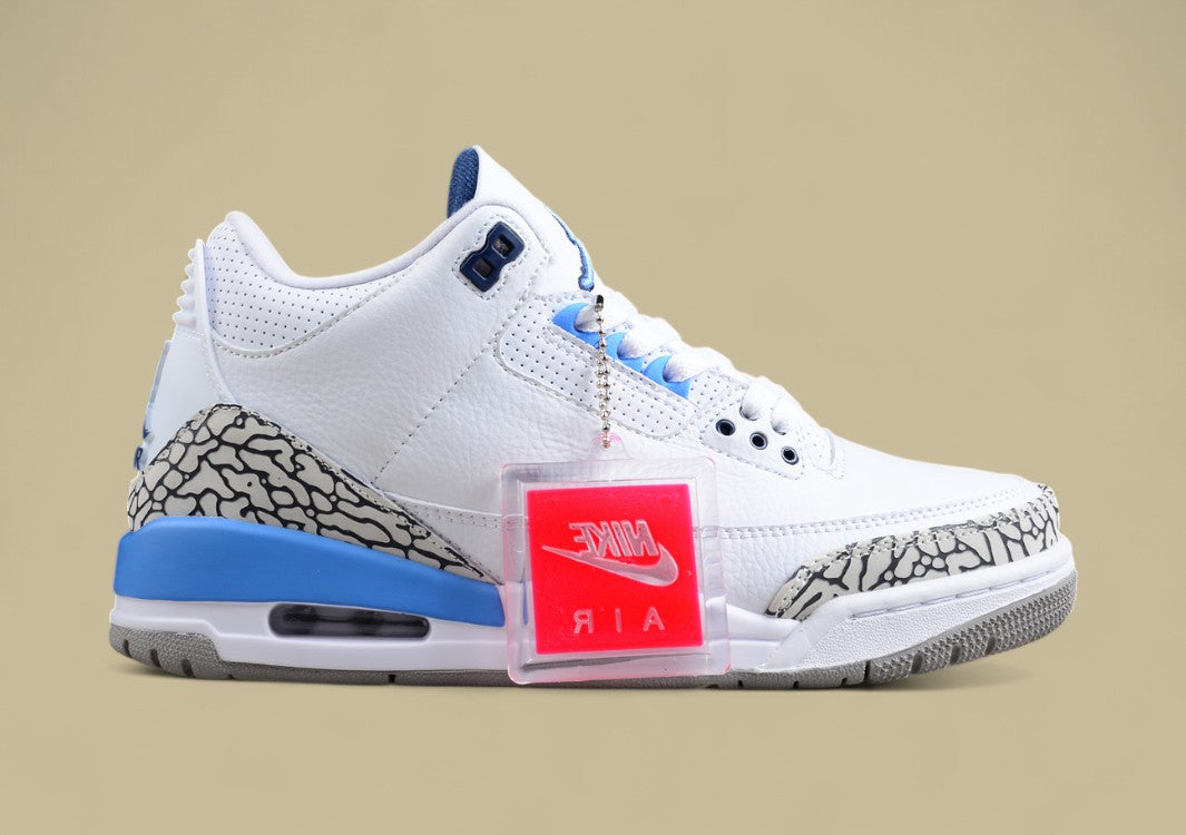 Air Jordan 3 UNC
