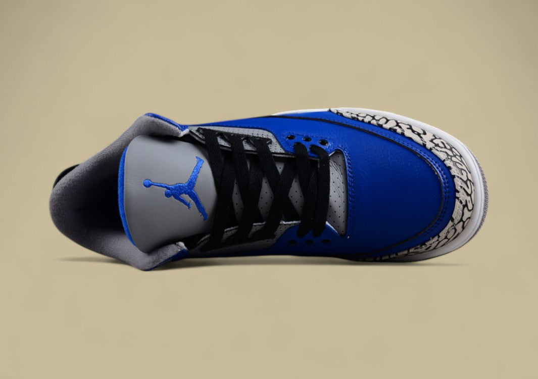 Air Jordan 3“Varsity Royal”