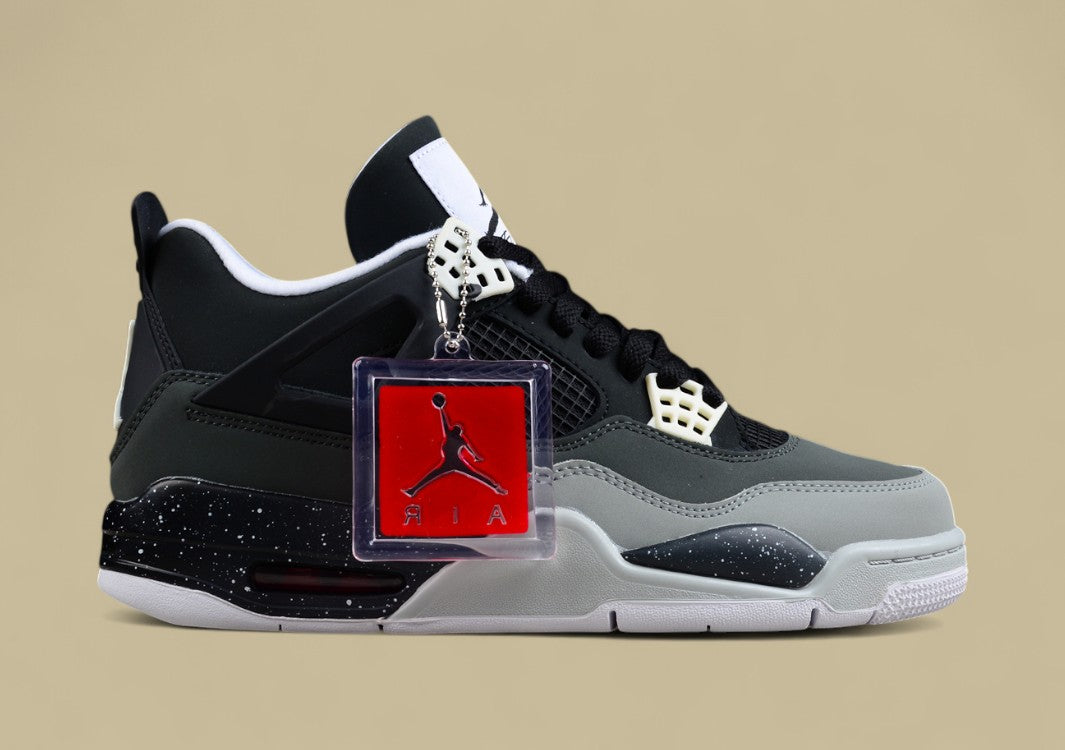 Air Jordan 4 Georgetown Fear Pack