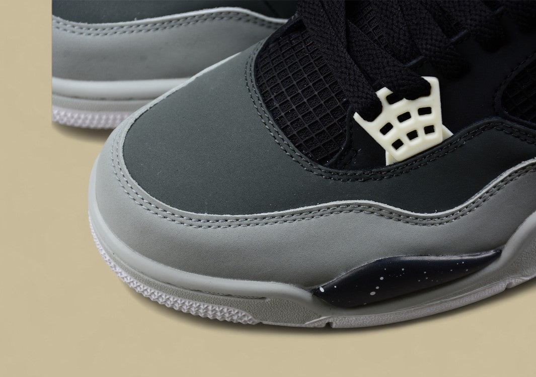 Air Jordan 4 Georgetown Fear Pack