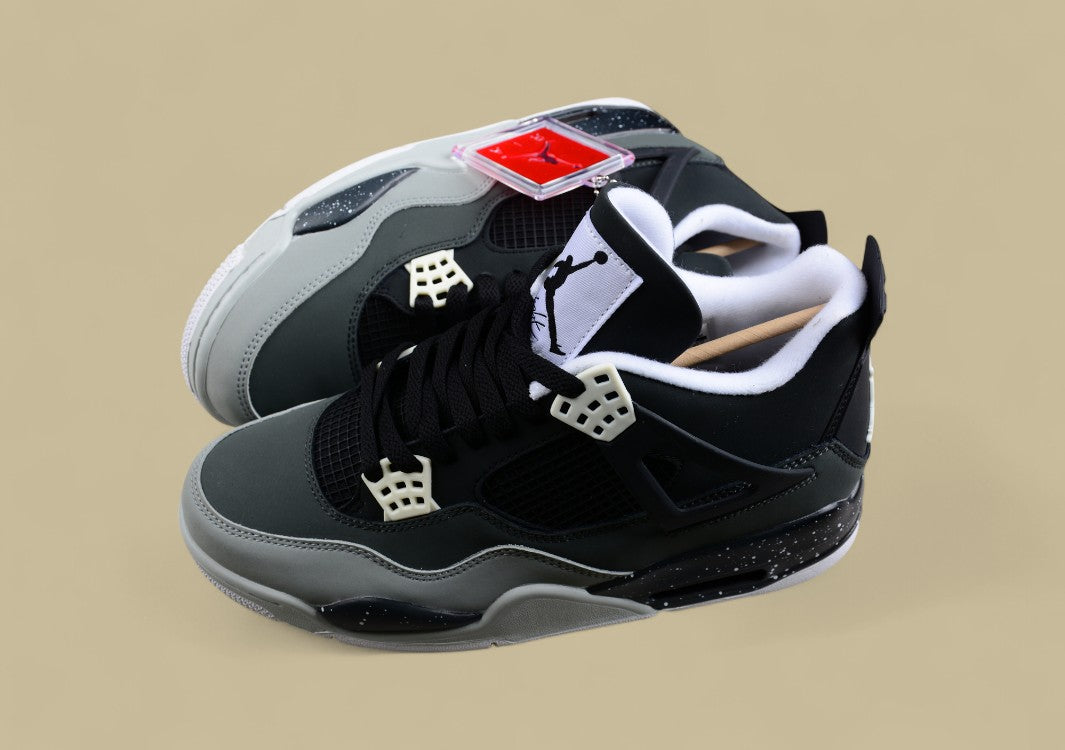 Air Jordan 4 Georgetown Fear Pack