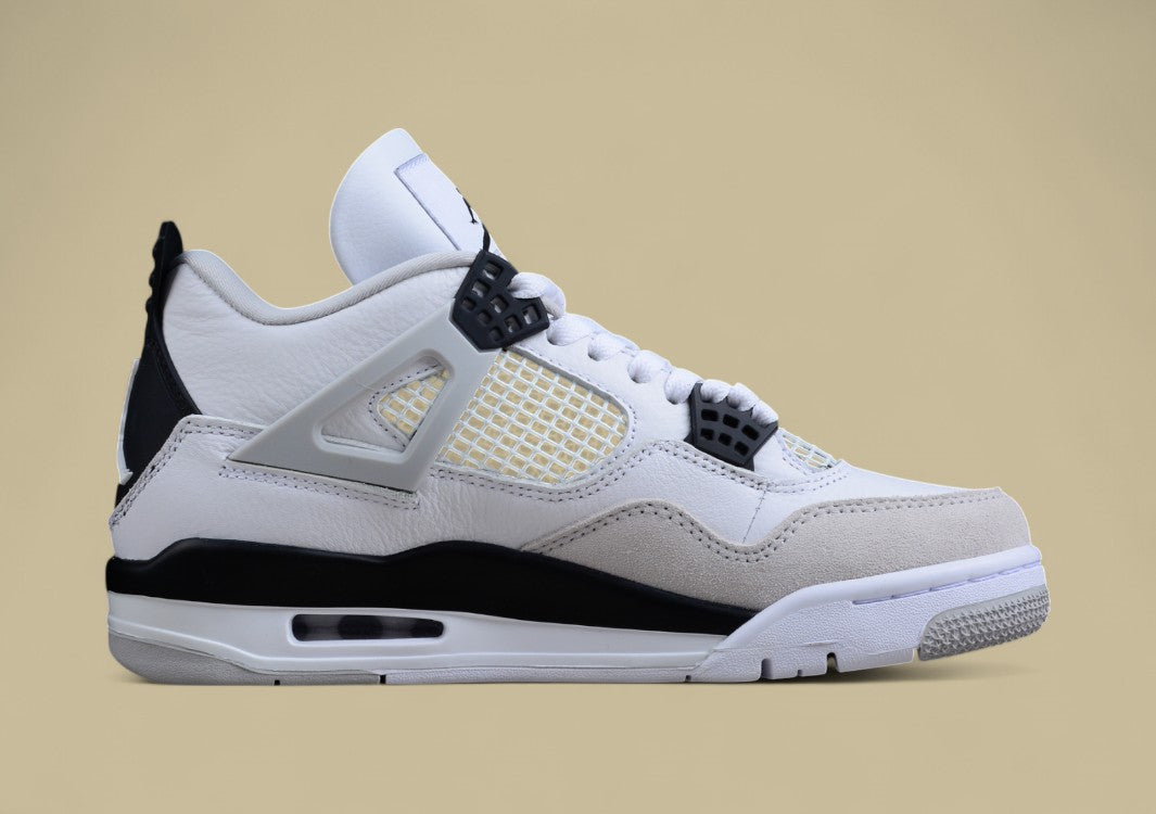 Air Jordan 4 "Military Black"