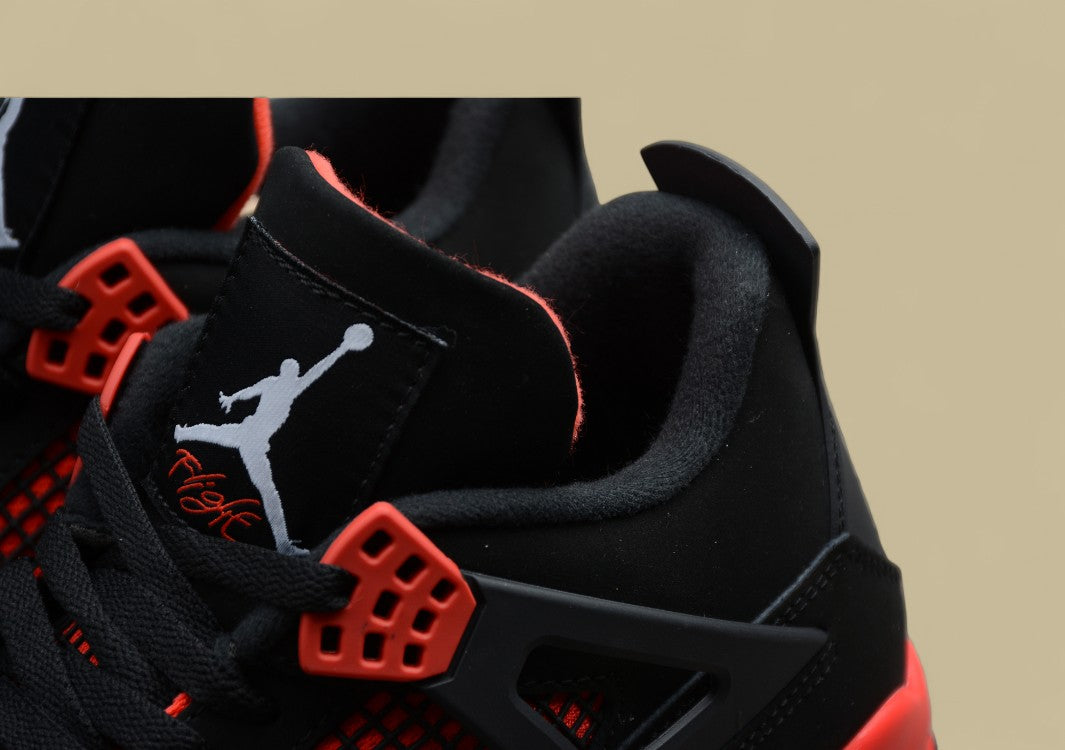 Air Jordan 4 "Red Thunder"
