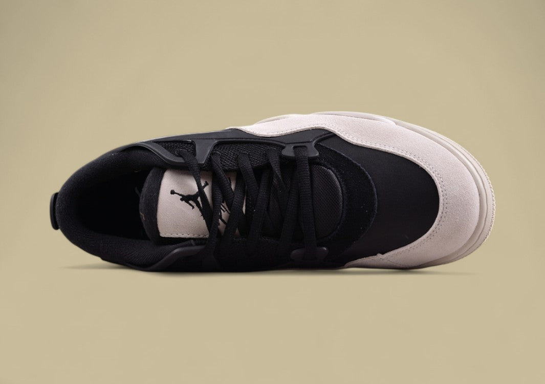 Air Jordan 4 Remastered Black And White