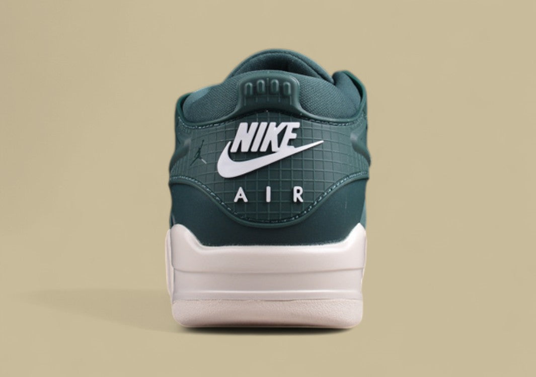 Air Jordan 4 Remastered Pine Green